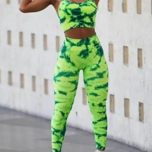 Bombshell neon green tie dye leggings xs/s